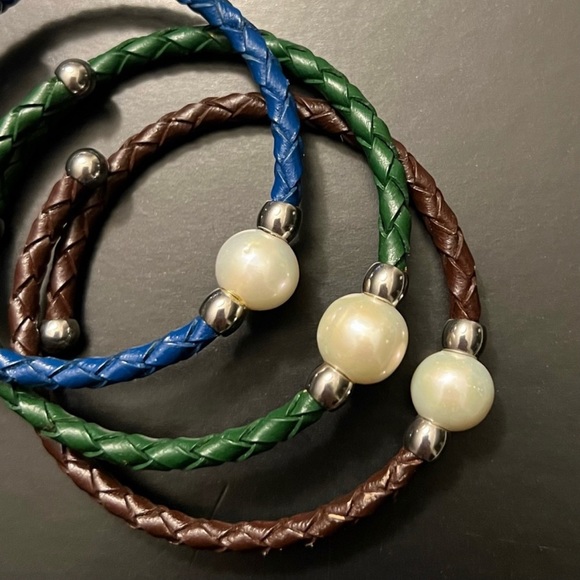 Blue Freshwater Pearl Bracelet - Picture 3 of 3